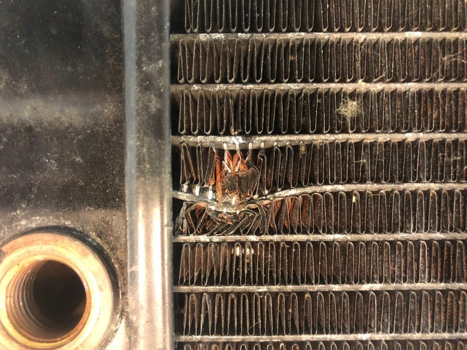 85 本田 CH 250 CH250 Elite 滑板车散热器 — 第 2/4 张图片