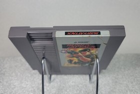 Rush'n Attack NES gioco vintage Nintendo 5 SCREW testato e funzionante no manuale pulito