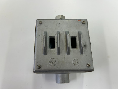 Killark Electrolet 2FDC Juntion Box with 2FSTG toggle switch cover plate