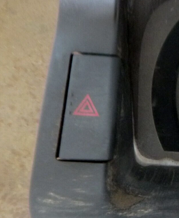 Cuadro de instrumentos Ford Fairmont BA 6cyl (3R23 10849 EF) Foto 4 de 4