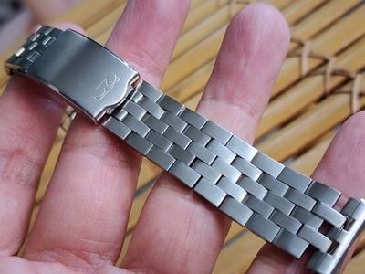 Nos Genuine Original Vintage Technos Bracelet Band 18.3mm Curve End.