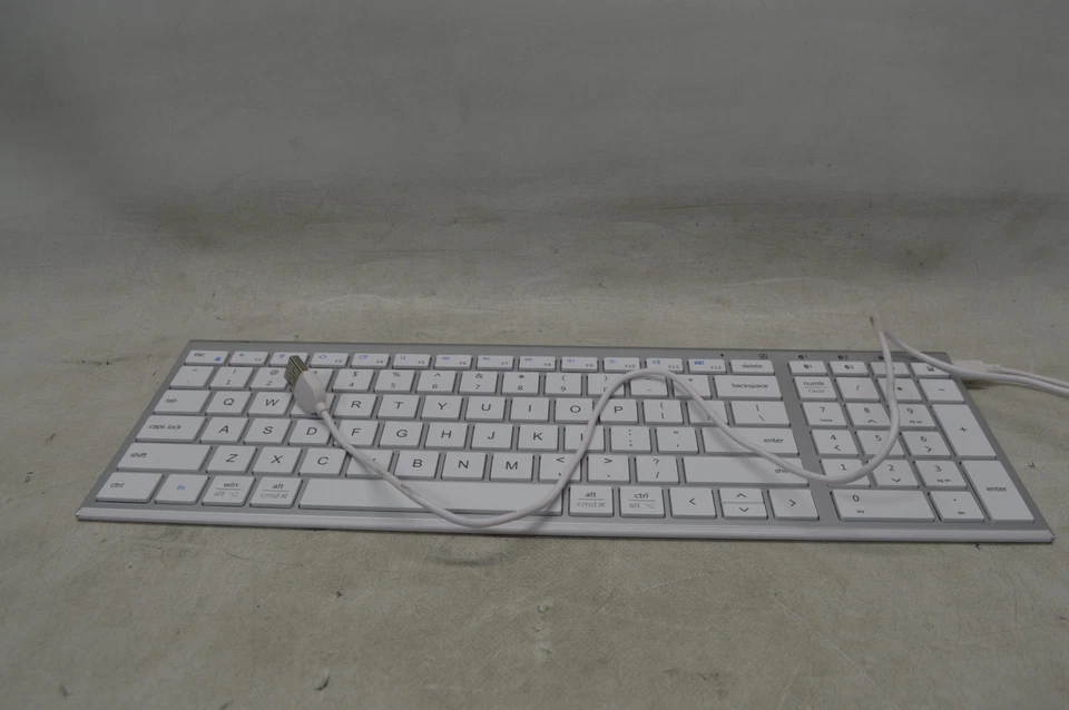 ICLEVER IC-BK10 Bluetooth Universal Keyboard *New Unused* - Image 2 of 4