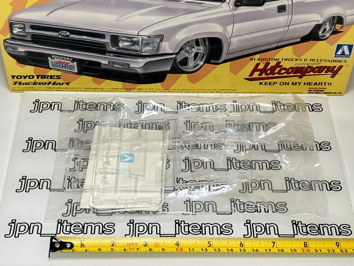 Aoshima 1/24 Kit TOYOTA 80 HILUX CUSTOM Ver.1 Hot Company Pick Up
