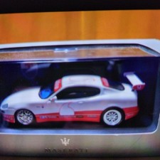 Ixo 1/43VOdafone Maserati.