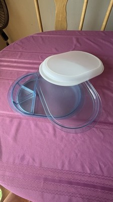 VTG Tupperware STACKABLE  blue  Serving Divided Serving Trays 1 Lid & 1 Divider