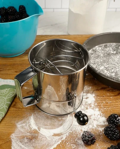 RSVP Endurance Flour Sifter - Thumbnail 2