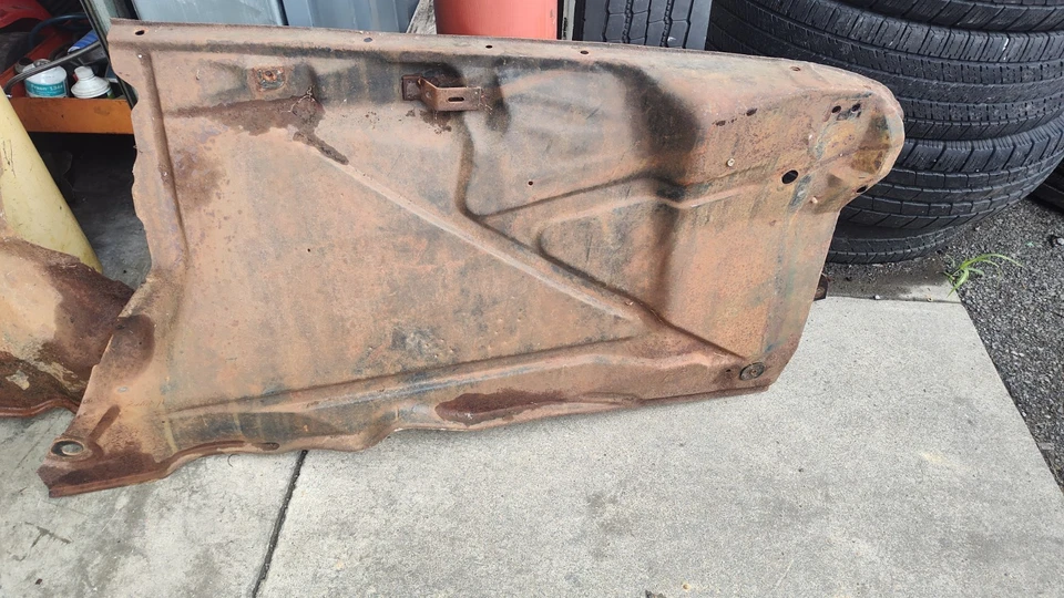 Paneles interiores de guardabarros OEM 1958-1959 Chevrolet, camioneta GMC Foto 3 de 4