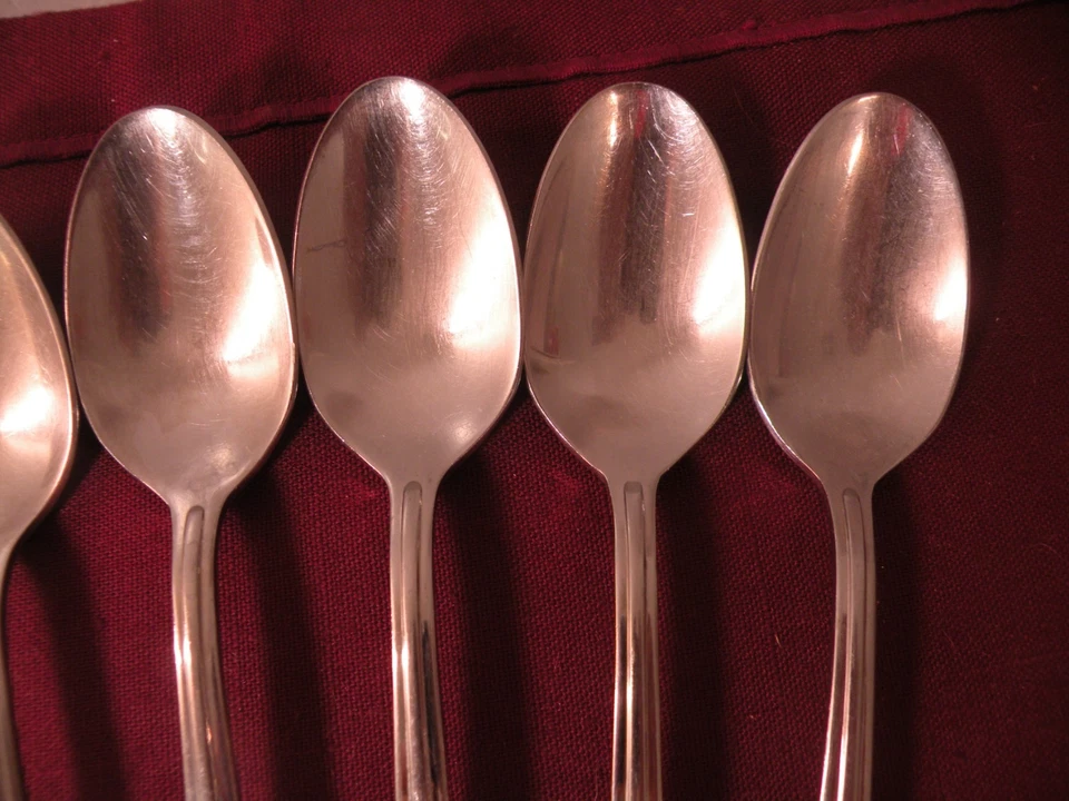 Juego de 7 CUCHARADITAS HELADAS HAMPTON CENTRAL INOXIDABLE 7 7/8" Foto 3 de 4