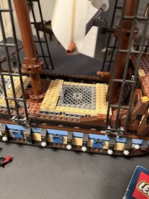 Lego Pirates Imperial Flagship 10210 98% Complete With Mini Figs & Manuals