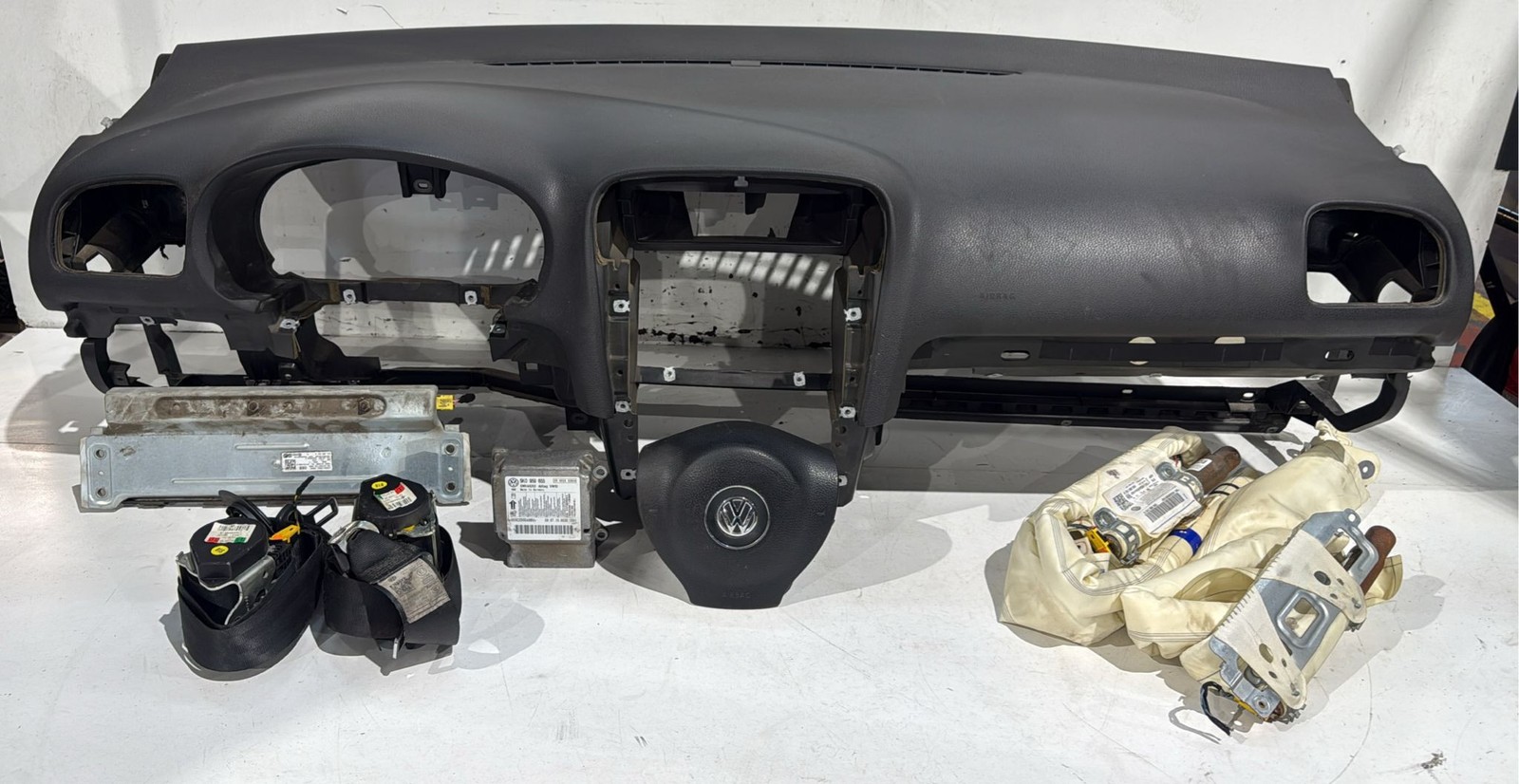 KIT AIRBAG COMPLETO PER VOLKSWAGEN Golf 6 Berlina (08>12)