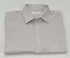 Calvin Klein Men  s Tech Active Stretch Dress Shirt, 15-15 1/2 x 34/35 - M