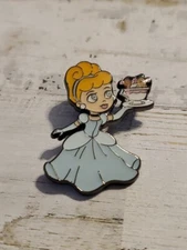 Disney Princess Pals CINDERELLA Pin Loungefly Yu