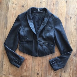 iro cropped leather jacket