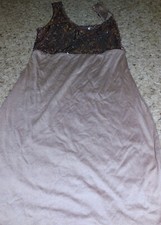 WOMENS/JR GIRLS FOREVER 21 SLEEVELESS DRESS-SIZE SMALL-BROWN