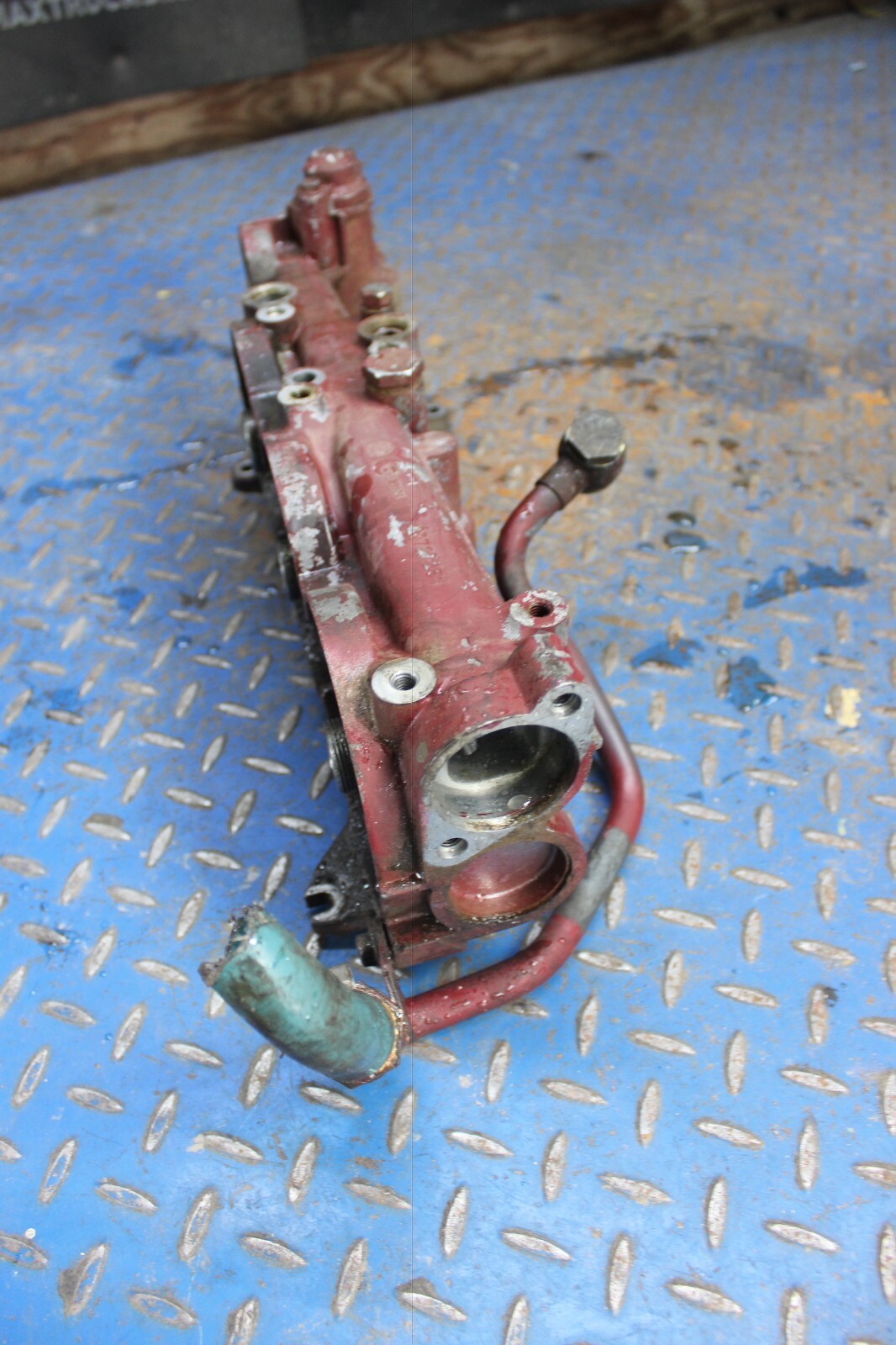 2011 MACK MP8 OIL FILTER BASE P/N 20727251 eBay