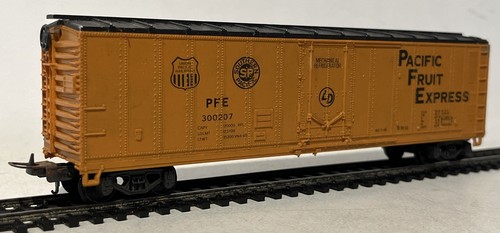 VAGÓN REFRIGERADO LIMA HO NARANJA PACIFIC FRUIT EXPRESS MODELO 300207 SIN CAJA | Condition: Used