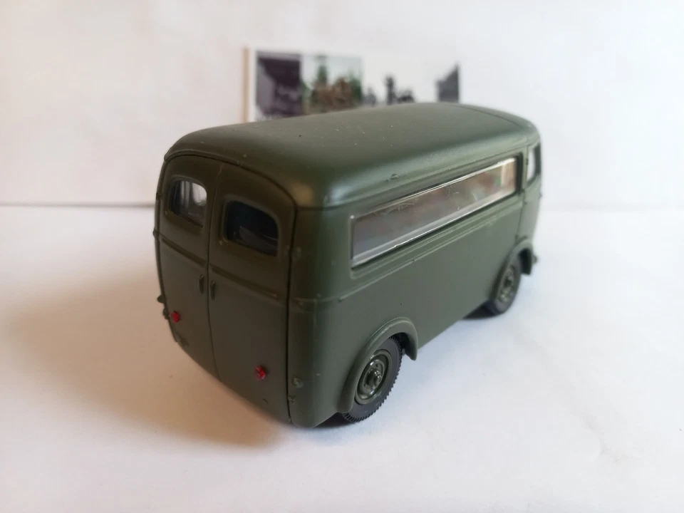 Solido 1/50, fourgon Peugeot D4A armée Française, de nos jours, Neuf (2) - Photo 3/4