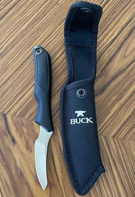 Unused BUCK 570 ErgoHunter Caping Knife, 420HC, 2.875” Blade