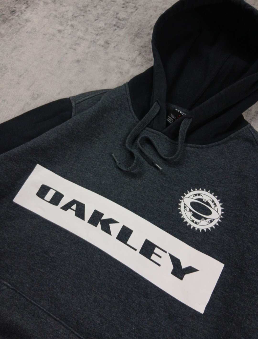 Oakley Felpa con Cappuccio Uomo S/P Grigio/Nero Logo Pullover Tasca
