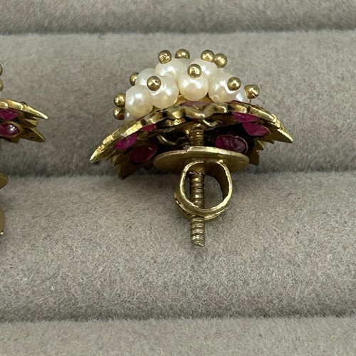 ethnic earrings seed pearl ruby gemstone cluster flower gold tone screw on backs - Picture 6 of 8