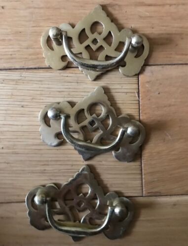3x Vintage Brass Style Drop Handle Draw Pulls ref1 A7 - Picture 1 of 3