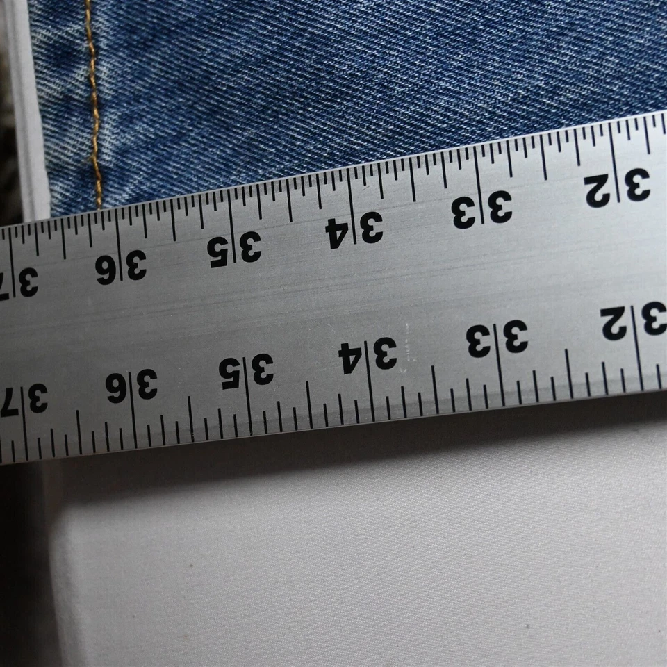 Levis 42x38 560 Comfort Fit Loose Tapered Light Stonewashed Mens Denim Jeans - Image 4 of 4