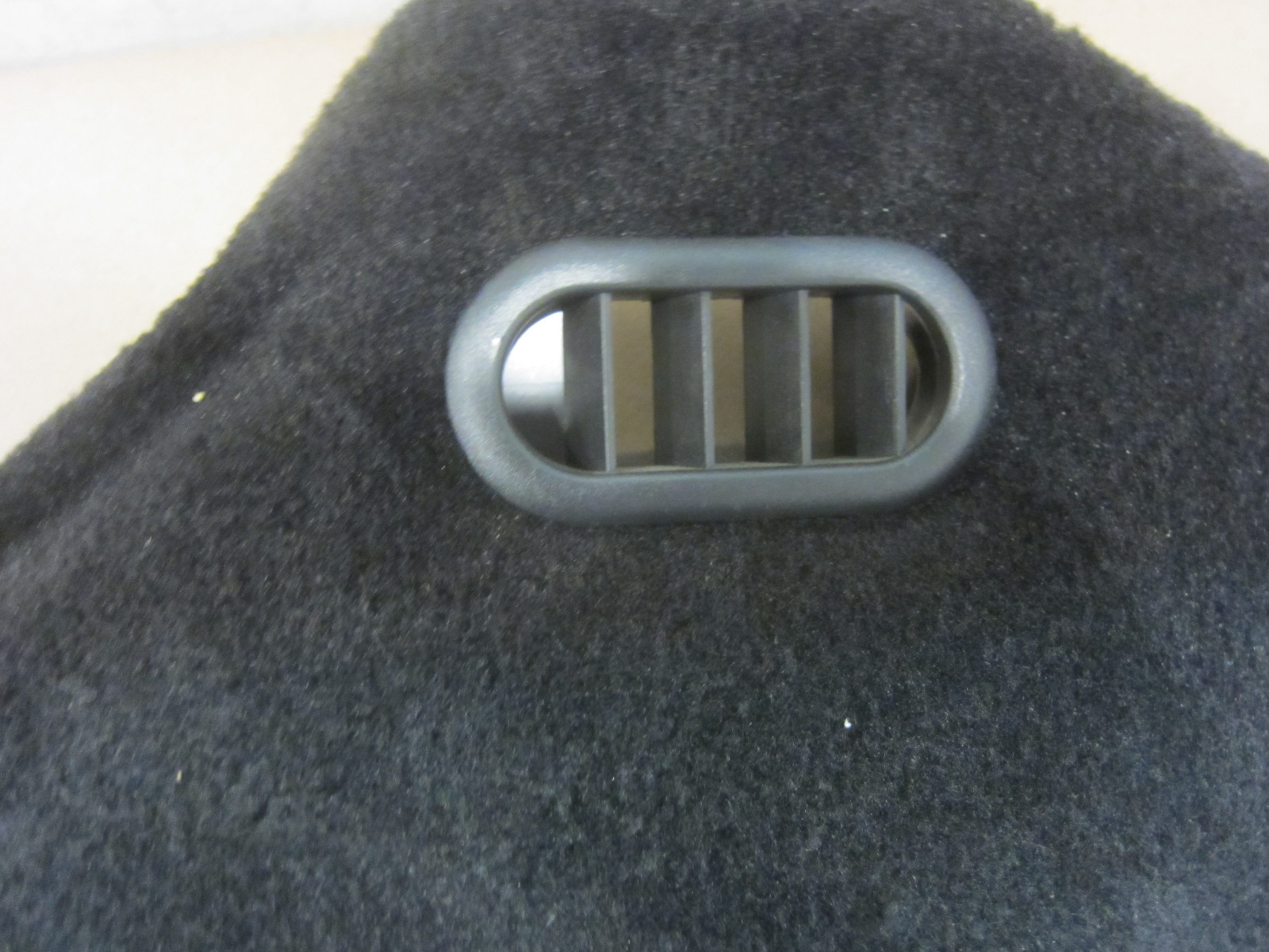 Maserati 4200 - RH Tunnel Carpet / Console Panel Trim Cover - P/N 67510200