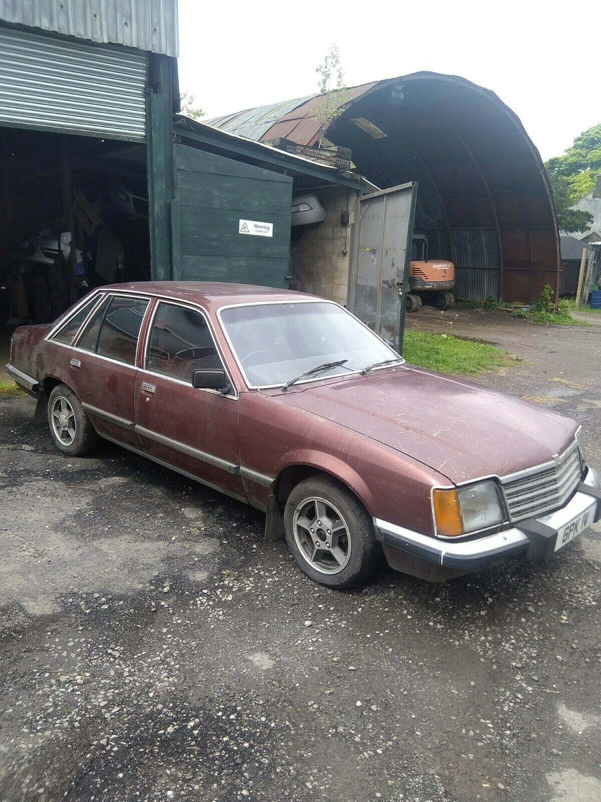Image 1 - VAUXHALL ROYALE 2.8 AUTO 1980 LOW MILES CHERISHED PLATE GPK BARN STORED 33 YEARS