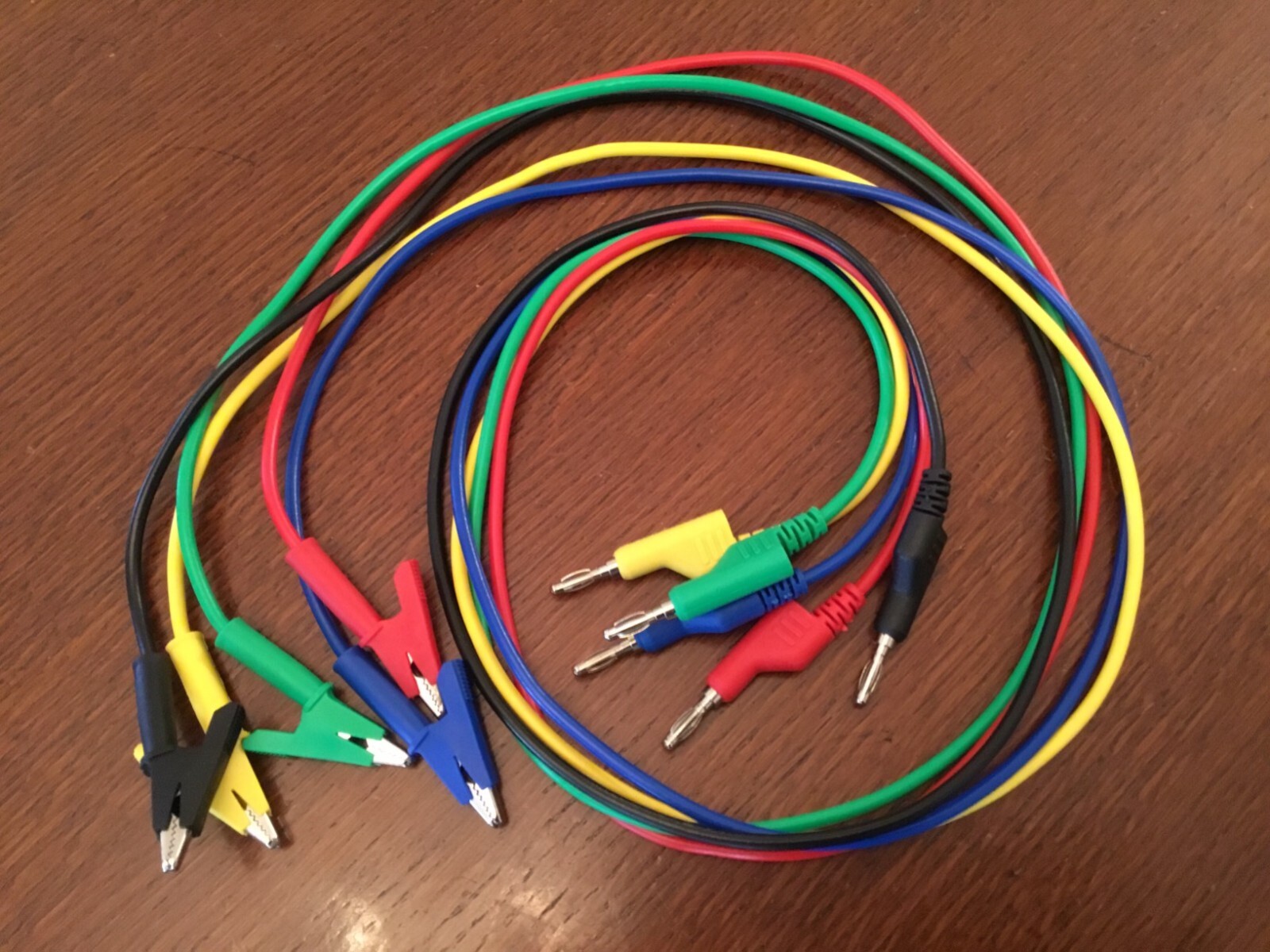 Professional 6.6Ft Banana Plug to Alligator Clip Test Leads, 5 Vibrant Colors