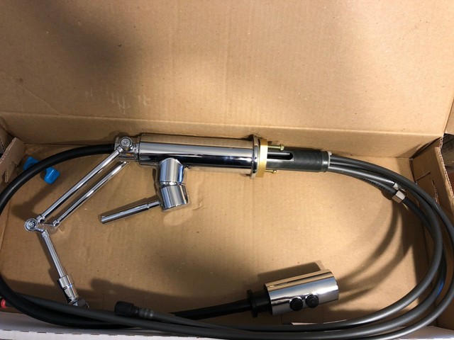 Brizo 63221lf Solna Single Handle Articulating Kitchen Faucet For