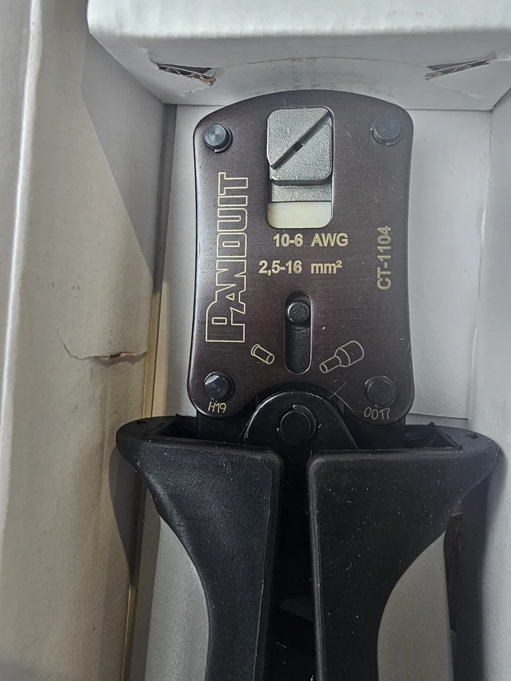 PANDUIT CT-1104 CONTROLLED CYCLE FERRULE CRIMPING TOOL 10-6 AWG 2,5-16 MM² - Image 3 of 4