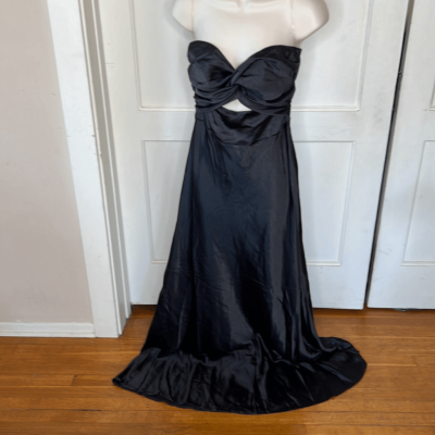 casual black long sleeve maxi dress Tova | Black High-Neck Long-Sleeve Maxi Dress