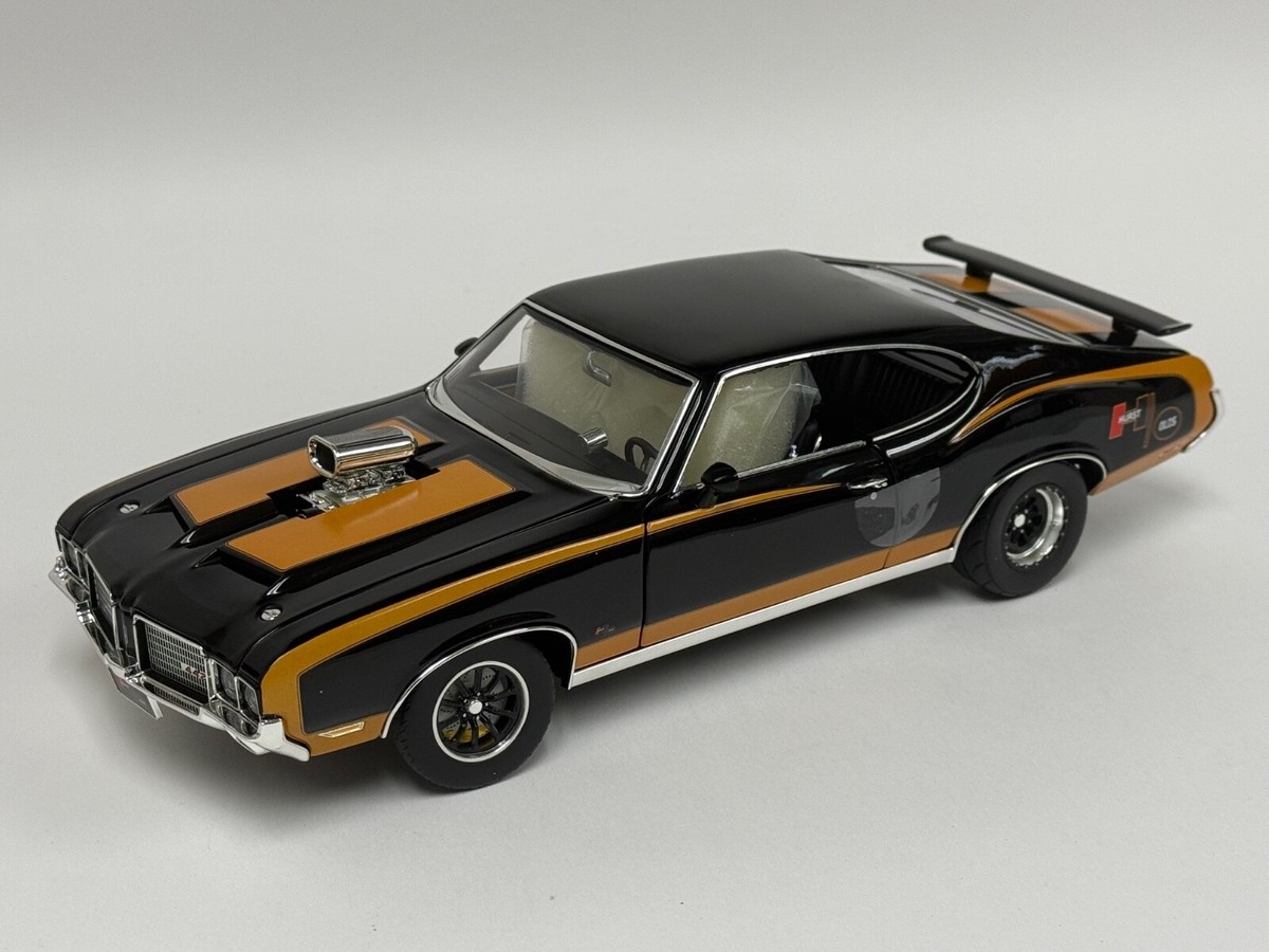1/18 ACME 1972 Oldsmobile 442 Hurst Drag Outlaw in Black A1805621