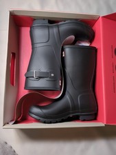Hunter Original Short Rain Boot for Women, Size 7 - Black
