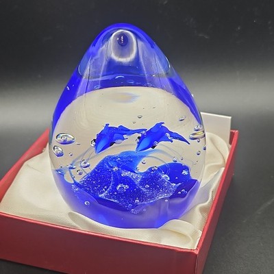 Vintage GLAS BRIEFBESCHWERER Delfin KÖNIGLICHES WAPPEN PRÄSENTATIONSBOX GESCHENK