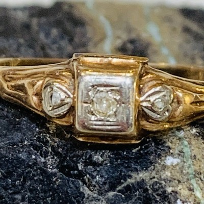 ANTQ Diamond Ring 10K Two Tone Gold .03CTW Illusion Hearts Old Mine 20's Sz 6.75