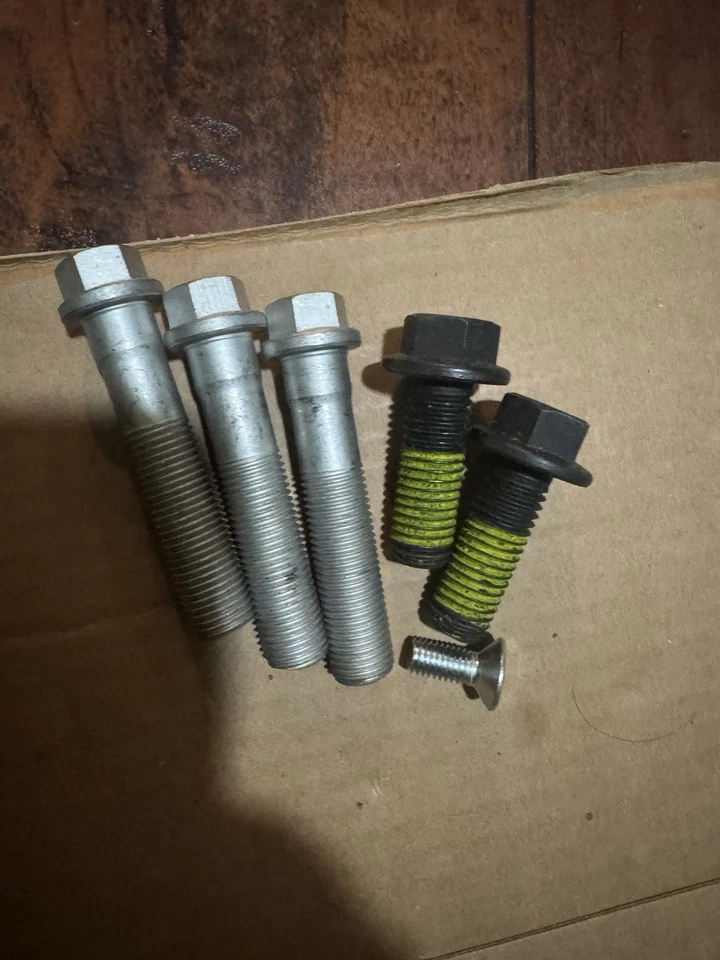 For Chevy GMC Silverado Sierra 1500 Tahoe Yukon 4WD Front Wheel Bearing Hub - Image 3 of 4