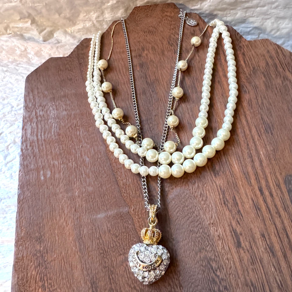 Juicy Couture 3 tier necklace 1. puffy heart crownpave charm 2 & 3 pearls - Image 3 of 4