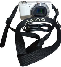 Excellent condition SONY 5100 ILCE 5100 Mirrorless Camera APS C 24.3 Megapixels