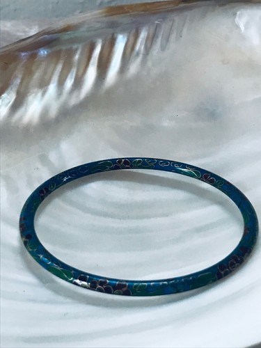 Estate Thin Tubular Blue Enamel with Red Flowers Cloisonne Bangle Bracelet – no - Picture 5 of 6