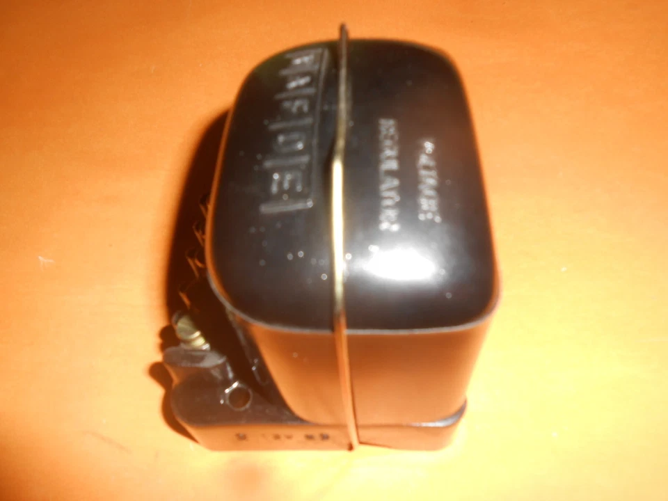 REGULADOR DE VOLTAJE DINAMO HILLMAN MINX (1951-1959) / CAJA DE CONTROL Foto 3 de 4