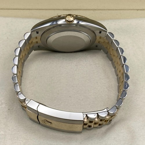 Montre Rolex Datejust 36 mm 126233 or jaune 18 carats cadran champagne B&P 2023 - Photo 6 sur 6