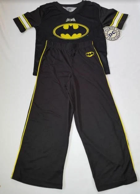 BATMAN Athletic Outfit Shirt Pants Football style Size 6 7 8 10 12