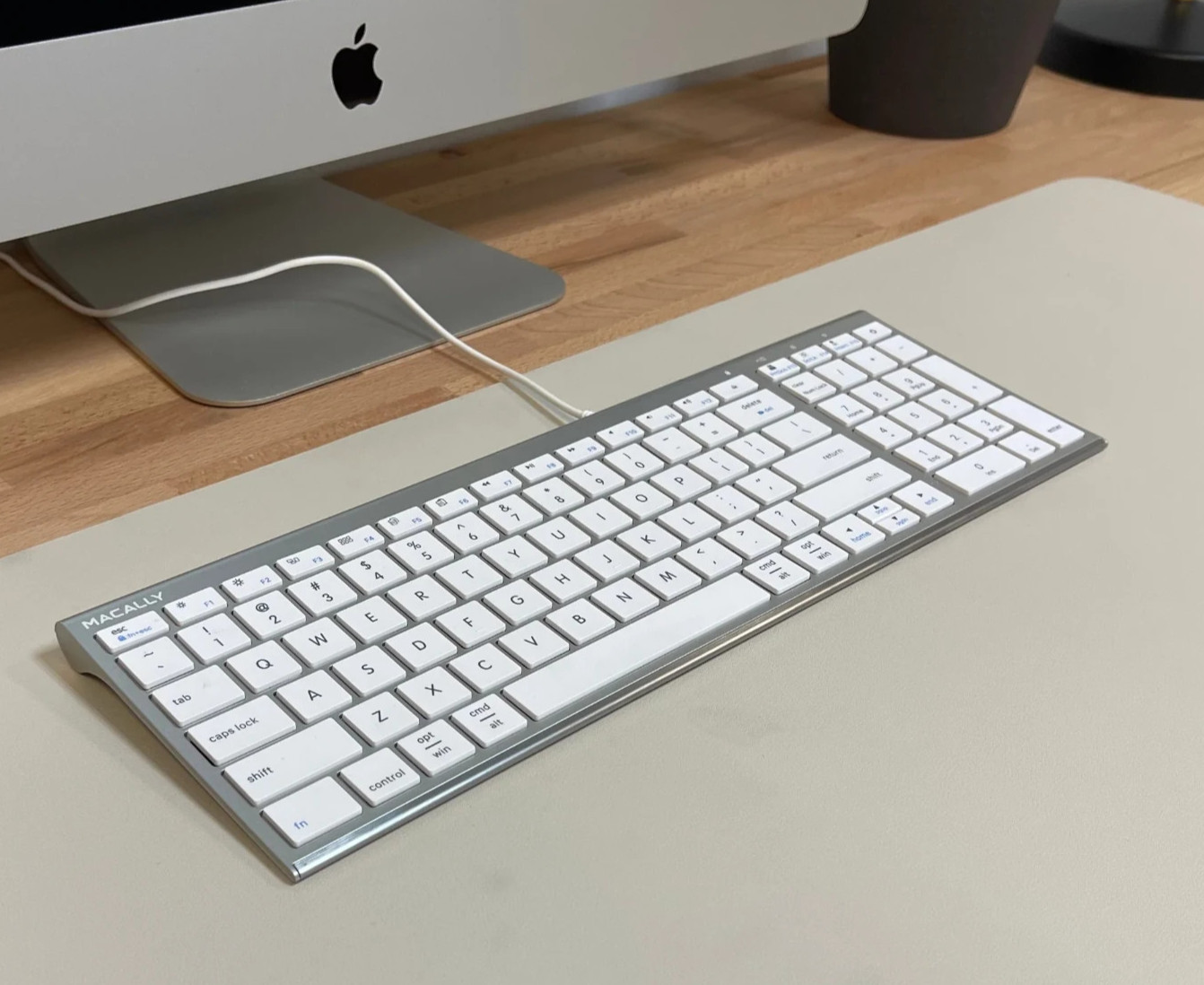 Macally aluminum Compact 98-Key USB Wired Keyboard for Mac a