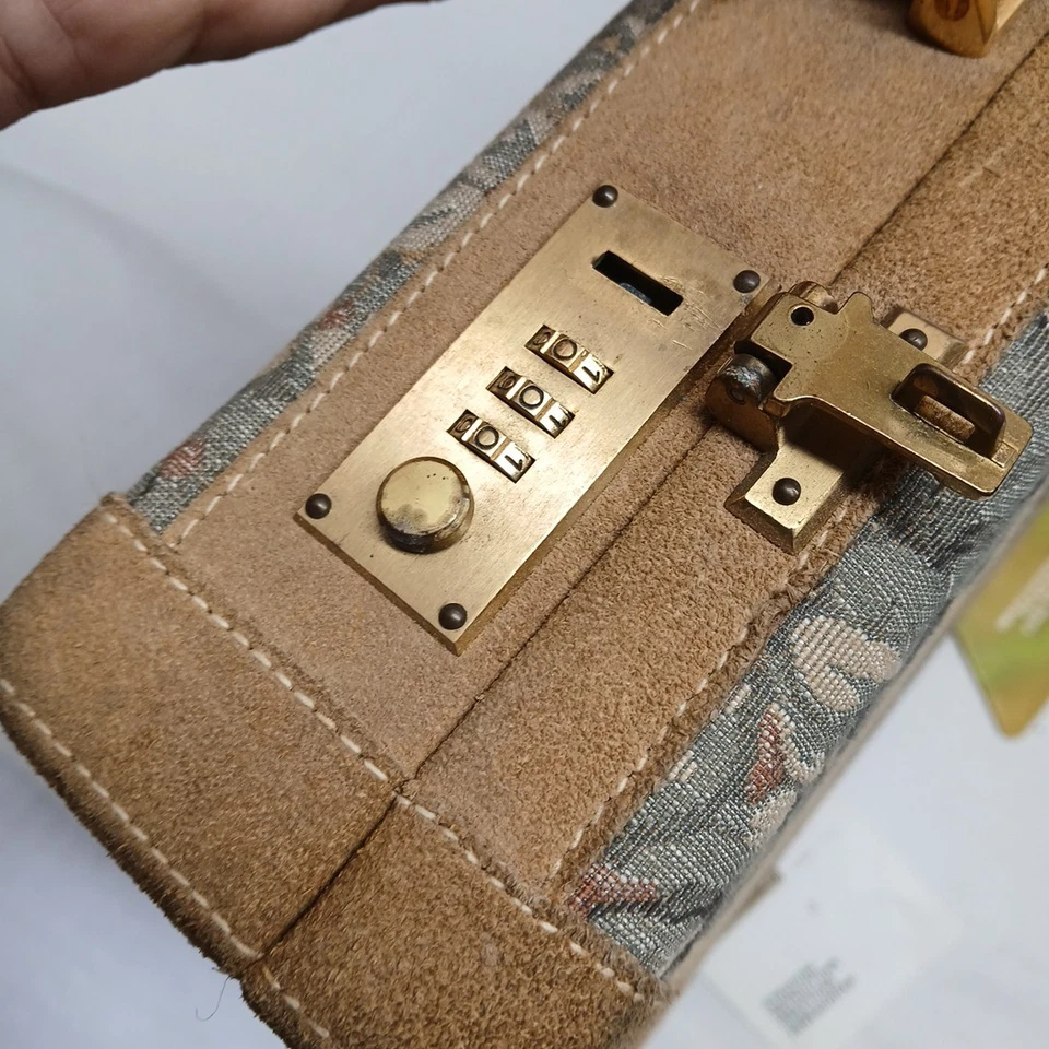 French Luggage - Fabric & Leather Briefcase-with Lock Tapestry Embroidery Floral - Image 3 of 4