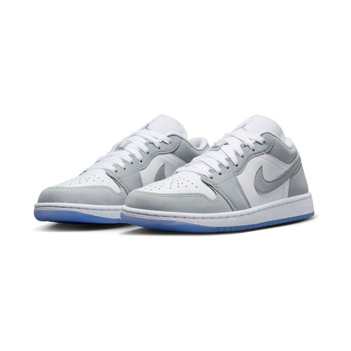 送料関税込☆NIKE AIRJordan 1 Low White Wolf Grey (W)☆超人気 s-l1200.jpg