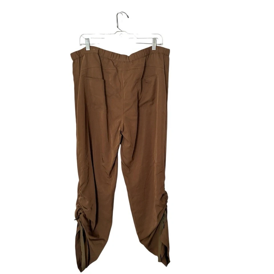Belle Gray By Lisa Rinna Large Brown Pull On Pants Ruching On Legs NWT - Image 2 of 4