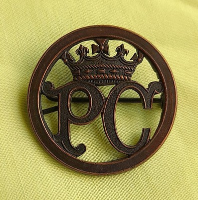 BRONZE UNGEPRÜFT POLIZEIPOLIZIST ODER PRINZESSIN CHRISTLICHE KRANKENSCHWESTERN ANSTECKNADEL ABZEICHEN - D379