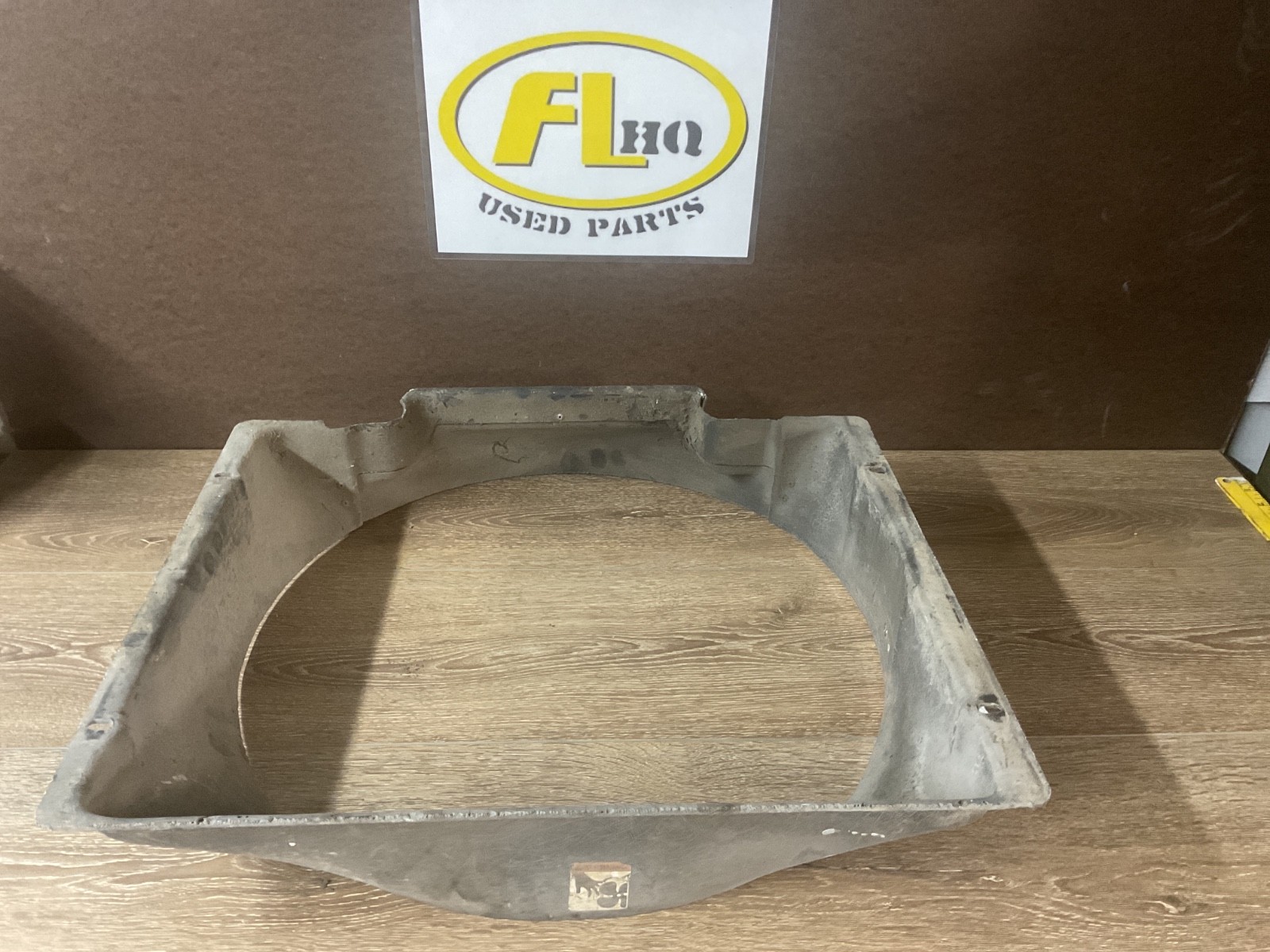 Hyster fan shroud 1343926
