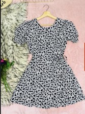 Forever 21 Women's Floral Dress Size M